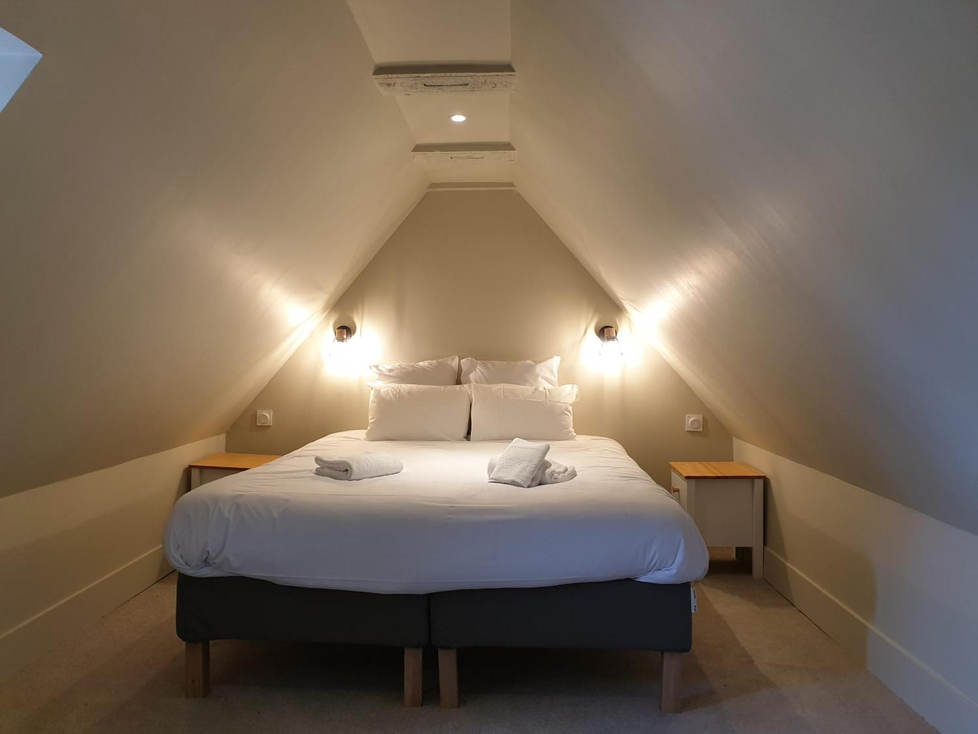 Au Loup Historic Apartments 贝叶 客房 照片