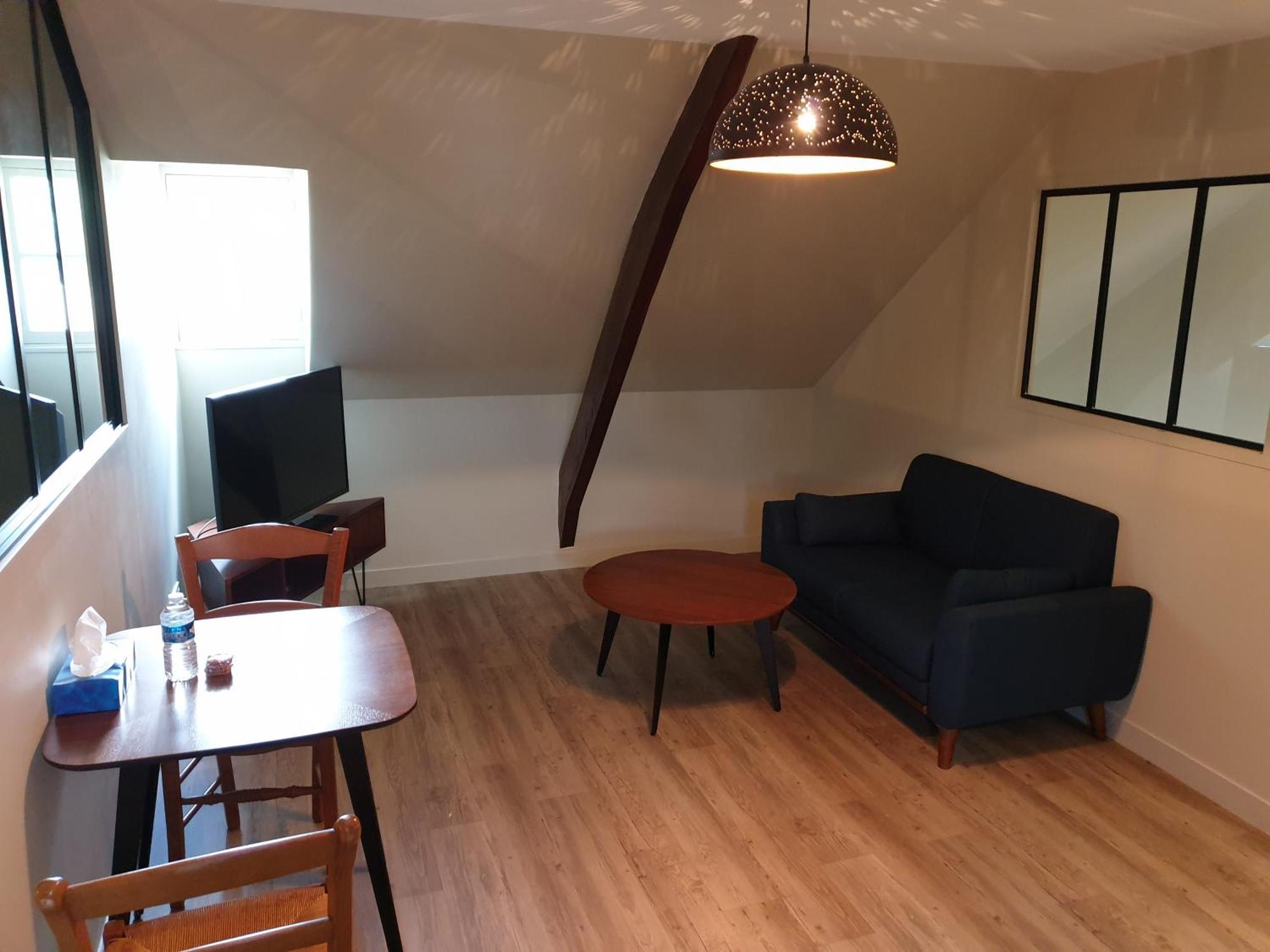 Au Loup Historic Apartments 贝叶 客房 照片