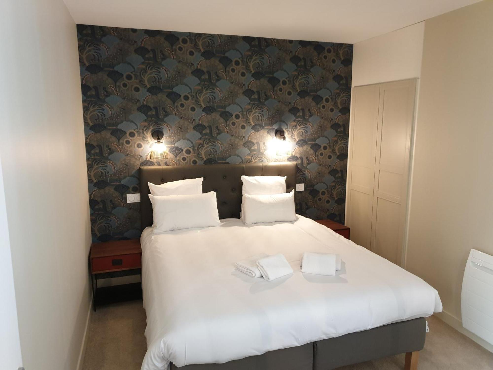 Au Loup Historic Apartments 贝叶 客房 照片